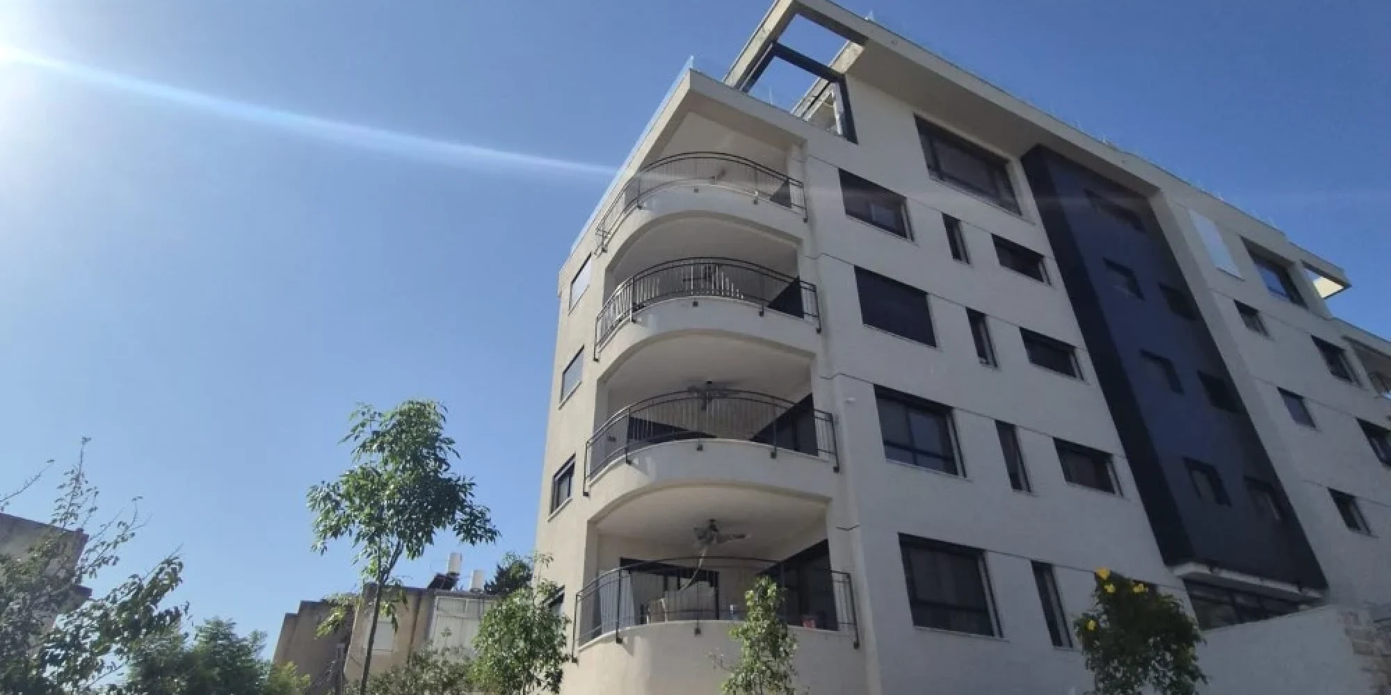 5d9fd161-79d7-4abf-a5a3-ee9ebe4097e4