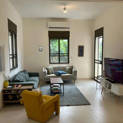 WhatsApp Image 2025-08-27 at 18.44.03